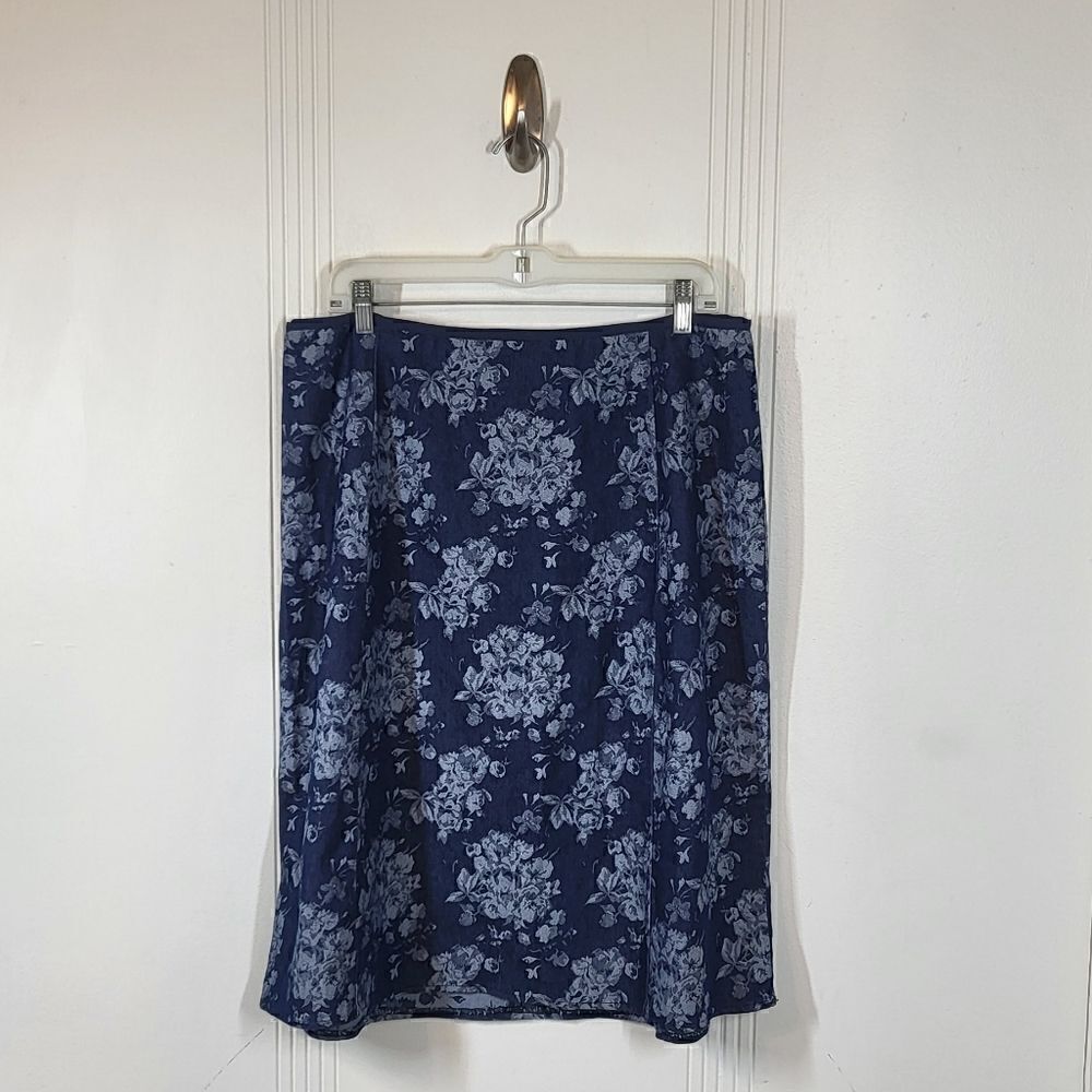 Plus Size Jessica London Blue Denim Flowered Skirt